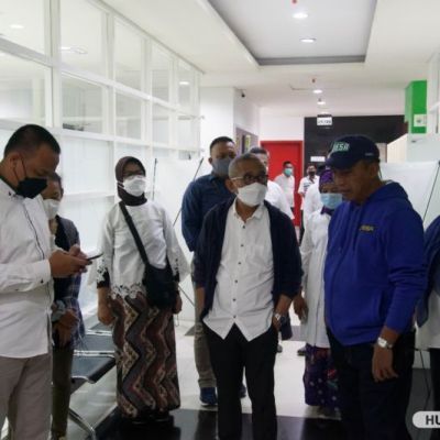 Rektor UNESA Pantau UTBK sekaligus Jajal Fasilitas di Kampus Mitra, Unusa