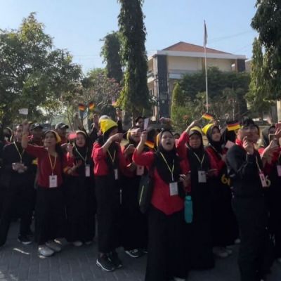 Parade Maba Warnai Penutupan Asmaraloka FBS