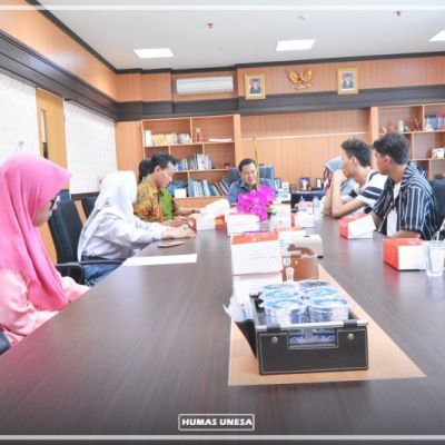 Lima Mahasiswa Program BIPA Tiba di Unesa