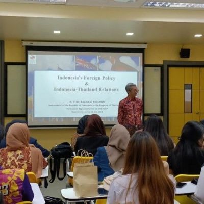 Go Internasional, Tim Pend Bahasa dan Sastra Jawa Garap PKM di Walailak University