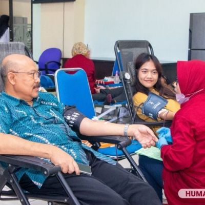 UNESA Gelar Donor Darah, Bantu Penuhi Kebutuhan Darah di Bangkalan