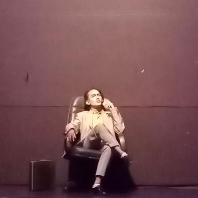 Sampaikan Pesan Uang bukan Segalanya lewat PENA tentang Orang Asing Karya KKM Sendratasik