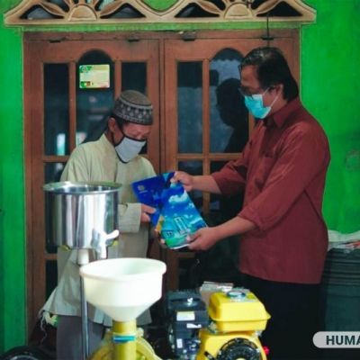 Dosen UNESA Alih Teknologi untuk Tingkatkan Produktivitas Produsen Tahu di Magetan