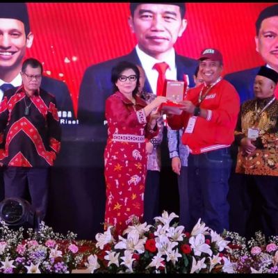 Delegasi UNESA jadi The Best Presenter dan UNESA Ditunjuk Jadi Tuan Rumah Konaspi ke-XI
