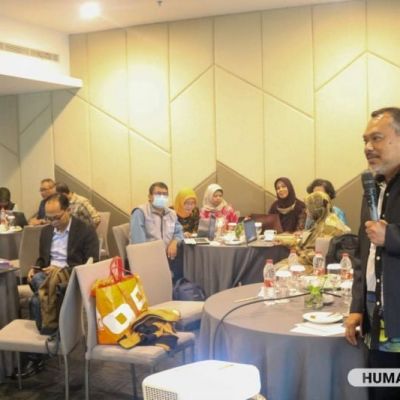 Adjunct Profesor Malaysia Bagikan Kiat Menulis Manuskrip yang Baik bagi Dosen Fisipol UNESA
