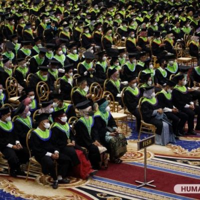 Wisuda Offline Perdana, UNESA Luluskan 3735 Wisudawan