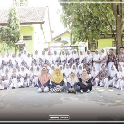 Mahasiswa UNESA Bentuk Komunitas MUJABAR BARIS di Tuban, Siswa Antusias