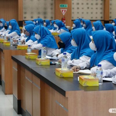 Ingin Ikuti Jejak Kepala Madrasah, Siswa MAN 2 Kediri Kunjungi UNESA