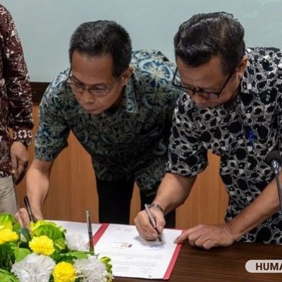 UNESA dan Pemkab Berau Kerja Sama Pengembangan Olahraga Daerah