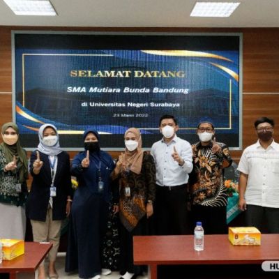 Jauh-jauh dari Jawa Barat, SMA Mutiara Bunda Lawatan ke UNESA