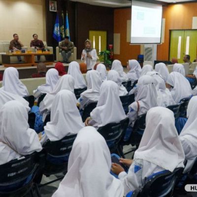 Bersamaan, SMA Negeri dari Kediri dan Gresik Berkunjung ke UNESA