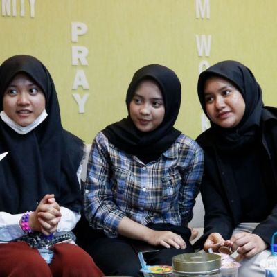 Dapat Beasiswa, Putra-Putri Diaspora Indonesia Mulai Kuliah di UNESA