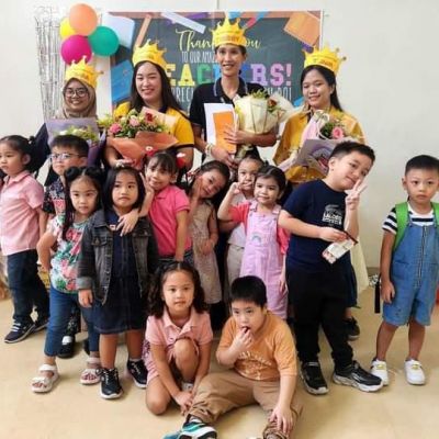 Pengalaman Mahasiswa UNESA Jalani Program Sea Teacher di Negeri Mutiara Laut dari Orien