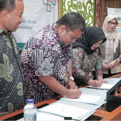 PKM Kolaborasi UNESA, UNJ dan UPI Tingkatkan Skill Digital Marketing UMKM Sidoarjo