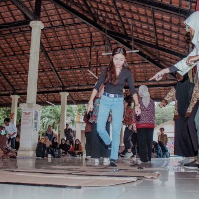 Cara UNESA Kenalkan Budaya Indonesia kepada Mahasiswa Asing Lewat Cinta Indonesia