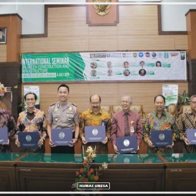 Lakukan Penandatanganan MoU dengan Kepolisian Daerah Jawa Timur Mahasiswa Unesa Siap Jadi Pelopor Keselamatan Lalu Lintas