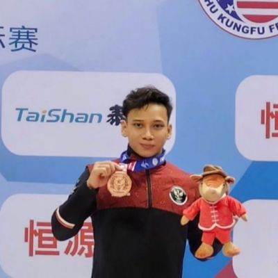 Mahasiswa UNESA, Daffa Golden Boy Bawa Pulang 2 Medali dalam Kejuaraan Dunia Wushu di Amerika