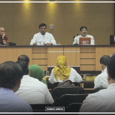 Rektor Dorong Doktor Selingkung Universitas Segera Jadi Guru Besar