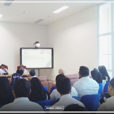 Penyerahan SK dan Pengarahan CPNS oleh Wakil Rektor Bidang Umum dan Keuangan