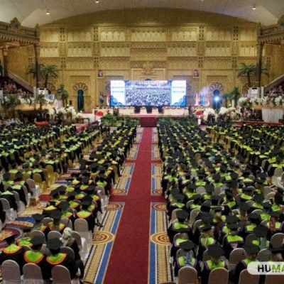 Perdana Setelah PTN BH, UNESA Hasilkan Ribuan Lulusan