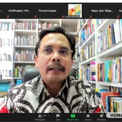 HMJ Hukum Unesa Peringati May Day dengan Bedah UU Cipta Kerja
