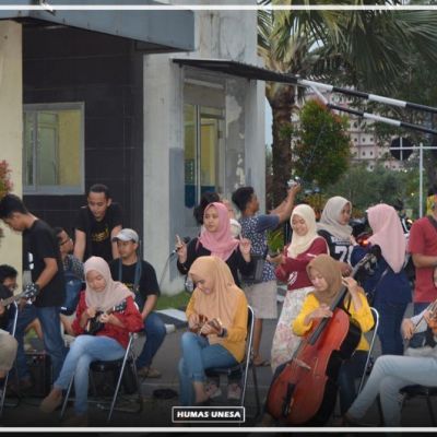 Marhaban Ya Ramadhan, Pembagian Takjil Unesa Ala Milenial