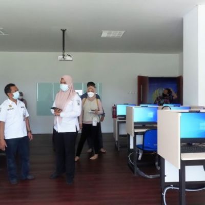 Unesa dan Satgas Covid 19 Kota Surabaya Memantau Lokasi UTBK-SBMPTN