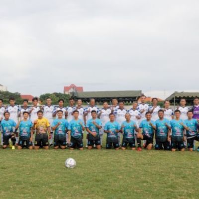 UNESA FC Menjamu Oemar Bakrie FC dalam Laga Persahabatan