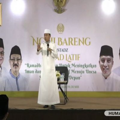 Unesa Gelar Pengajian Ramadan, Ustaz Dasad Latif Sampaikan Lima Kunci Sukses