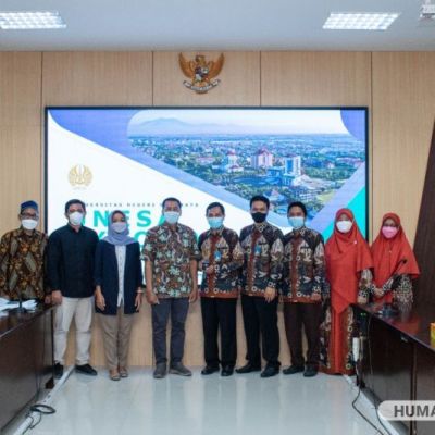 Satuan Admisi UNESA Terima Kunjungan SMA AL-Hikmah Surabaya