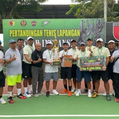 Tim UNESA Juara 1 Tenis Piala Pangdam V Brawijaya, Modal Bagus Menaklukan LPTK Cup 2023