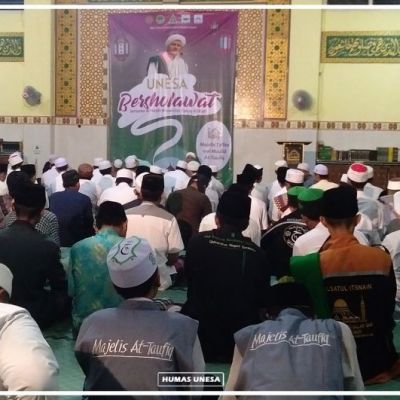 Kegiatan Unesa Bersholawat sebagai Upaya Meningkatkan Ketakwaan