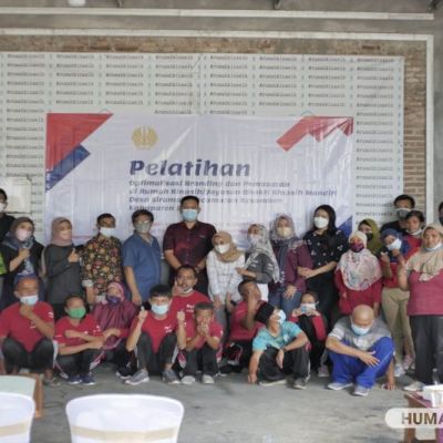 Unesa Bantu Meningkatkan Branding Batik Ciprat Karya Istimewa Disabilitas