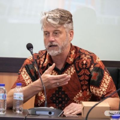 Visiting Professor Perdana, Prodi MP UNESA Hadirkan Pakar Pendidikan dari Australia