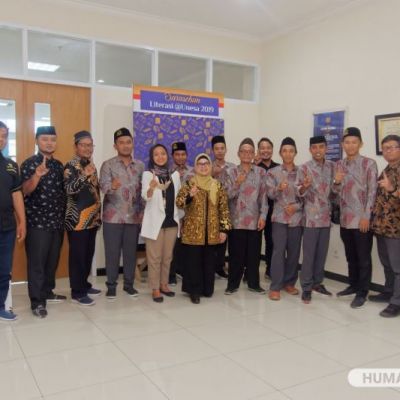 Dikunjungi Rombongan Ponpes Darul Lughah Wal Karomah, UNESA Sharing Strategi Branding Kehumasan