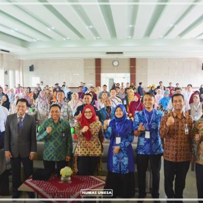 Seminar Internasional Publik bersama BI Institute
