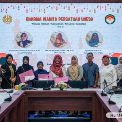 Tausiah Ramadan DWP UNESA Tekankan Peran Penting Perempuan