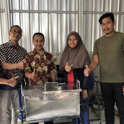 Tingkatkan Produktivitas UKM Lewat Pelatihan dan Penerapan Teknologi Tepat Guna ala Tim UNESA