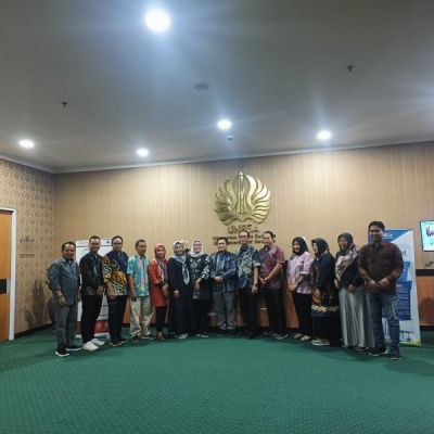 UNESA dan Untad Sharing Seputar Zona Integritas