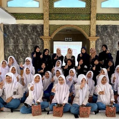 Strategi Tim 1 Proyek Kemanusiaan Prodi Gizi UNESA Beri Edukasi Gizi pada Siswa SMKN 1 Driyorejo