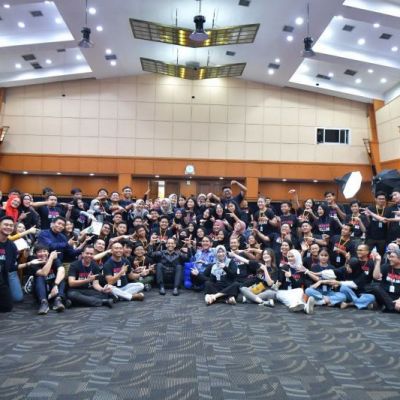 Teliti Kandidat Antivirus, Mahasiswa UNESA Raih Emas dan Bincang Bersama Menteri Nadiem Makarim