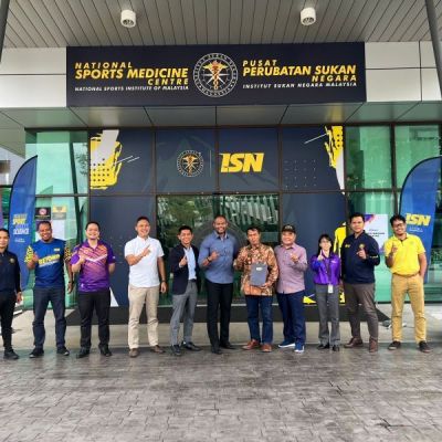 Buah Tangan FIP dan FIO dari Negeri Jiran