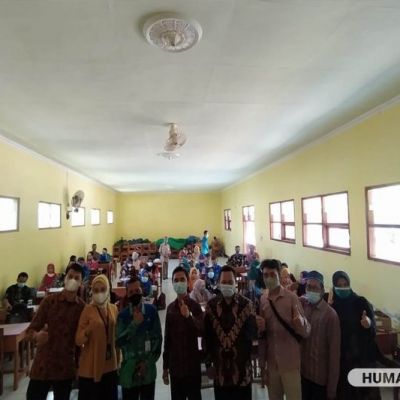 UNESA Helat Pelatihan Penyusunan RPS untuk Kepsek dan Tim Pengembangan Sekolah di Probolinggo