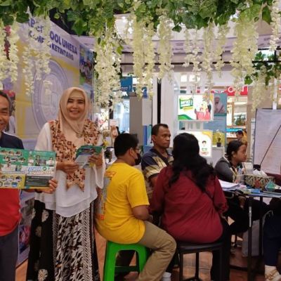 Labschool UNESA Unjuk Keunggulan dalam Pameran Pendidikan Surabaya