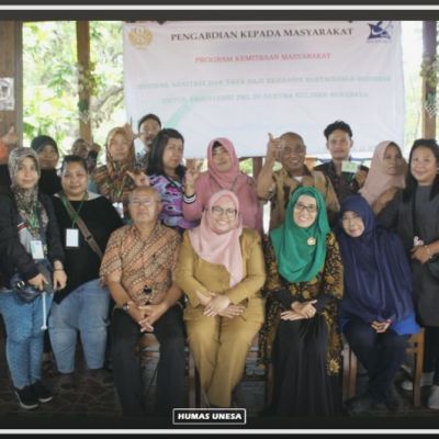 Jaga Eksistensi Pedagang, Dosen Unesa Bina Para PKL