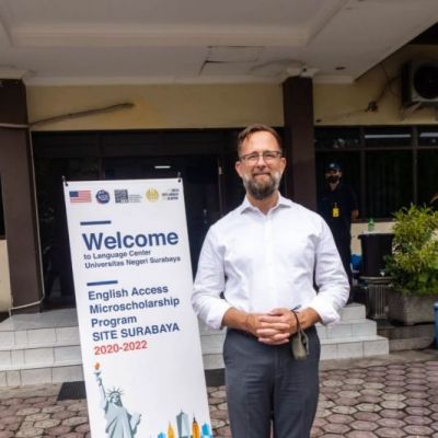 Pusat Bahasa UNESA Siap Gelat PTM Program Access