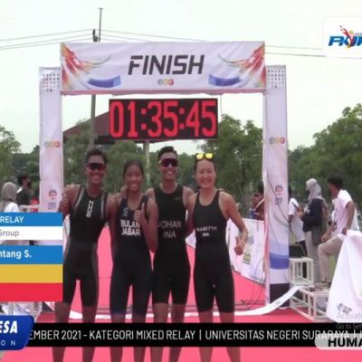 Triathlon Hari Ke-2 di UNESA Disaksikan Warga Surabaya