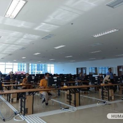 UNESA Seleksi Ratusan Calon Pegawai dan Adakan Ujian Dinas serta Penyesuain Ijazah
