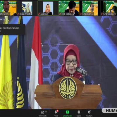 FBS UNESA Luluskan 513 Sarjana pada Yudisium ke-102